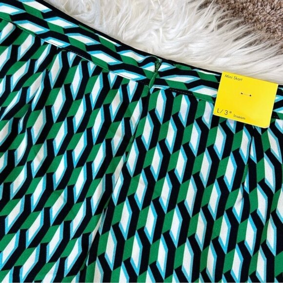 Diane von Furstenberg Target Green Geo Skort Large NWT - Picture 9 of 10